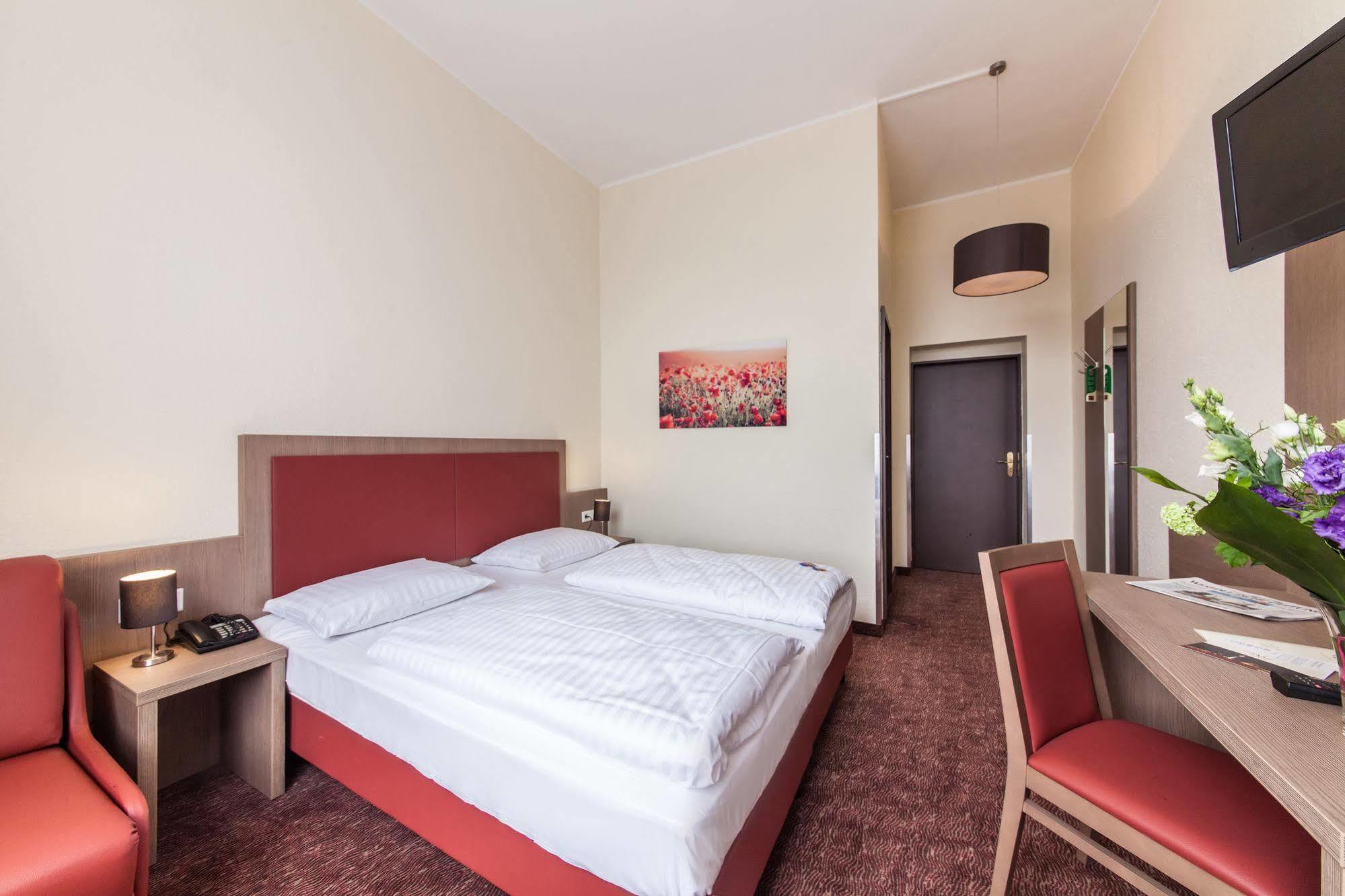 Hotel Maxim Duesseldorf City Dış mekan fotoğraf