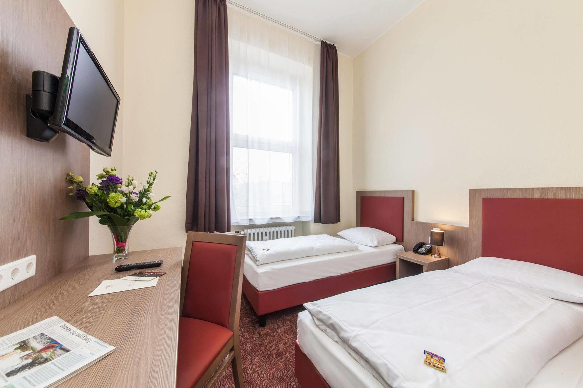 Hotel Maxim Duesseldorf City Dış mekan fotoğraf