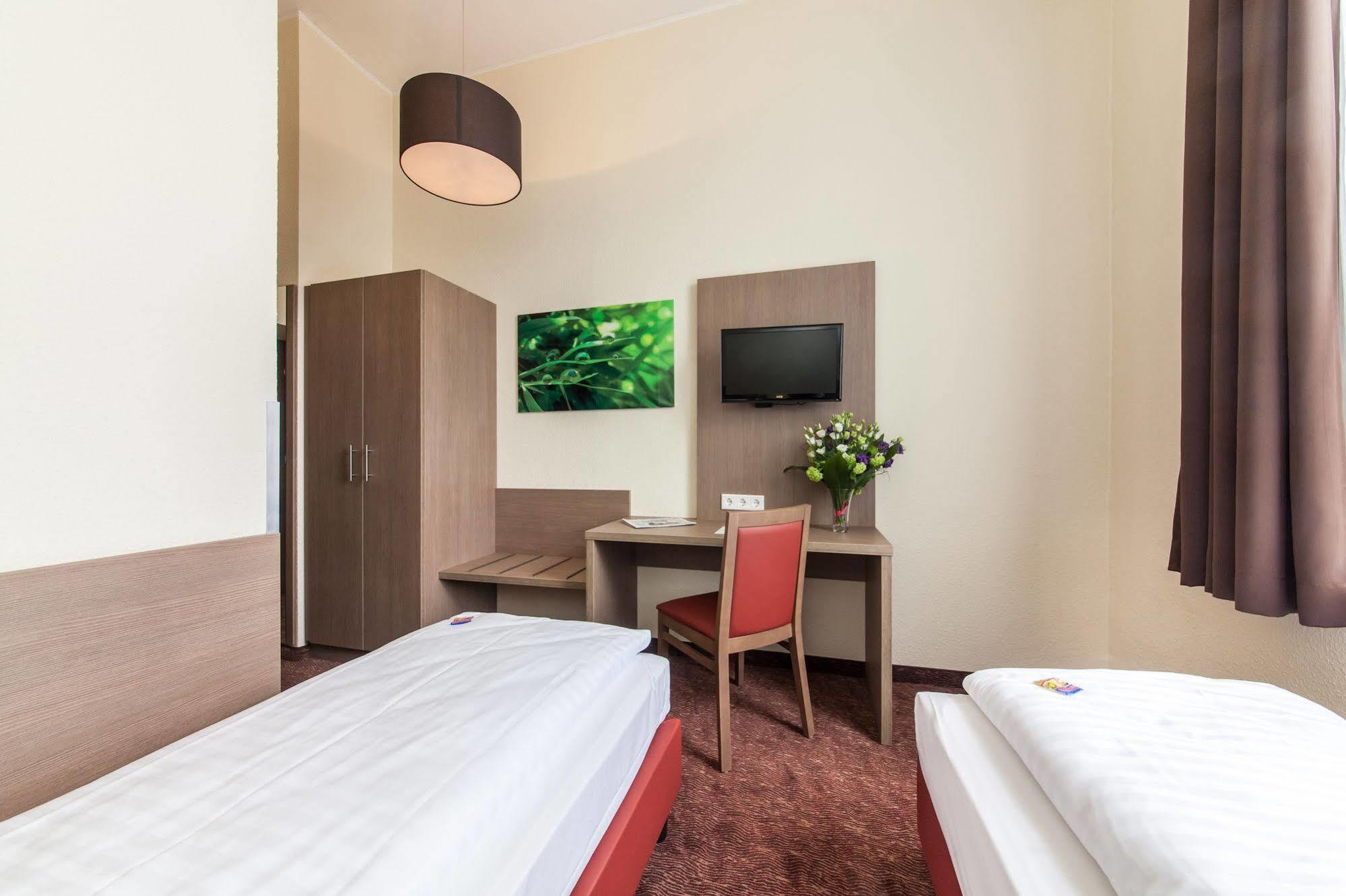 Hotel Maxim Duesseldorf City Dış mekan fotoğraf